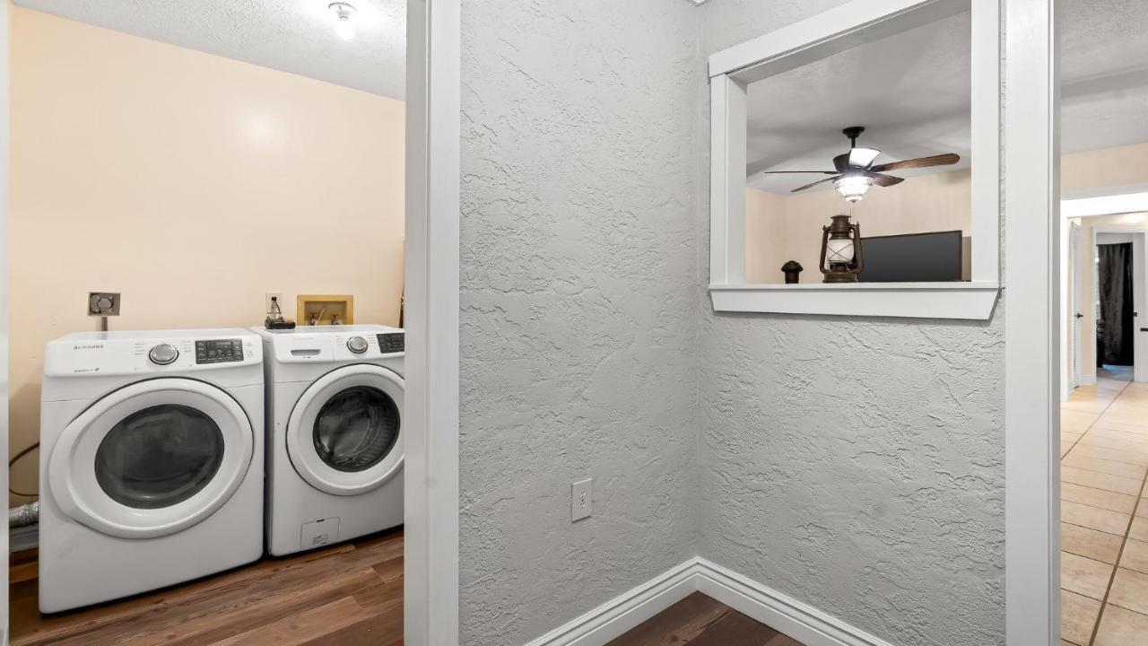 Pet Friendly Townhome With Gulf Views And Hot Tub Right Across From Beach And Schooners Panama Stadt Exterior foto
