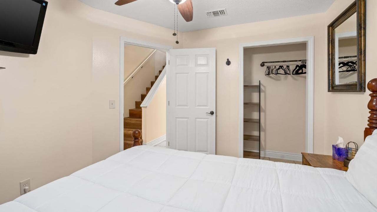 Pet Friendly Townhome With Gulf Views And Hot Tub Right Across From Beach And Schooners Panama Stadt Exterior foto